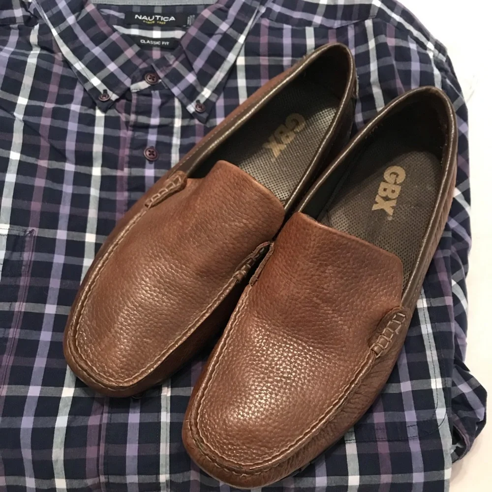 GBX babalu textured Brown leather loafers brown Men’s sz 9 Driving Mocs Slip On